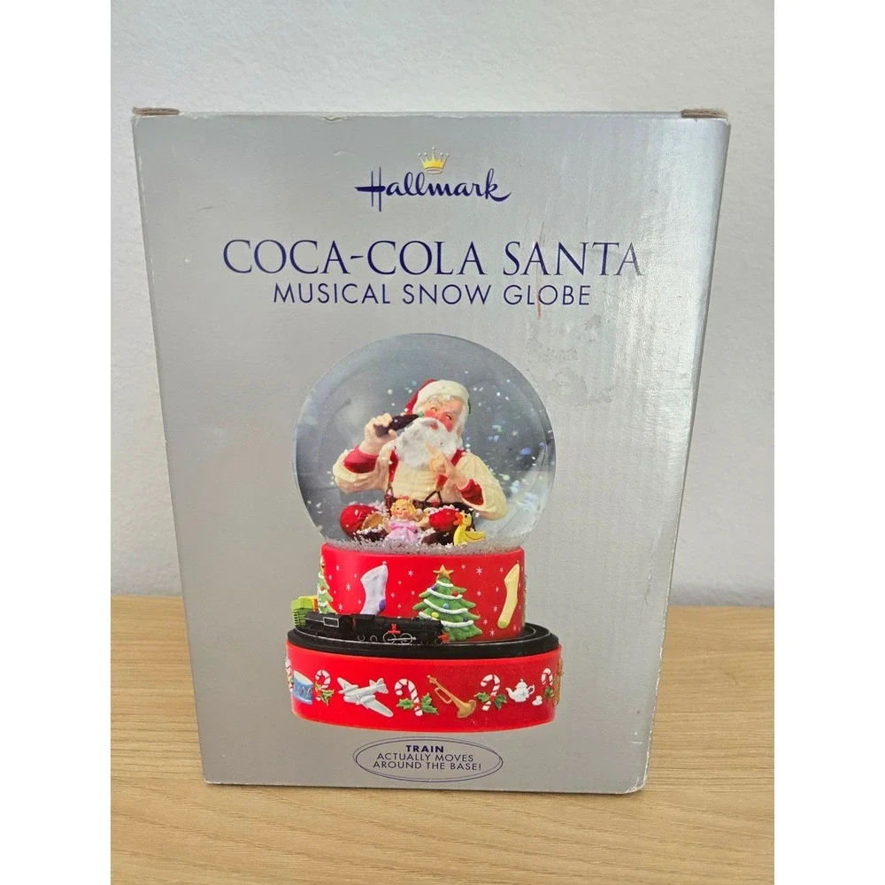 Hallmark Coca-Cola Santa Musical Snow Globe Moving Train 2001